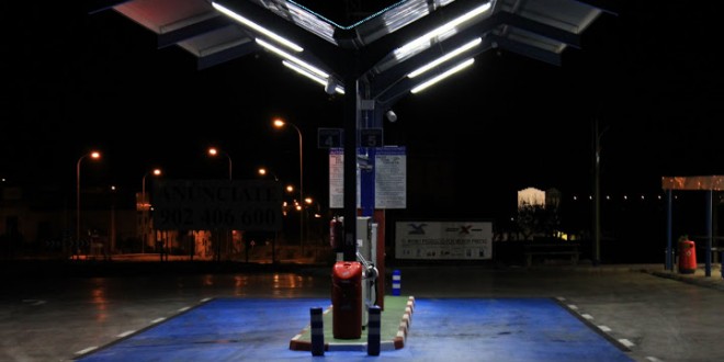 Gasolinera Electrolinera y Gas